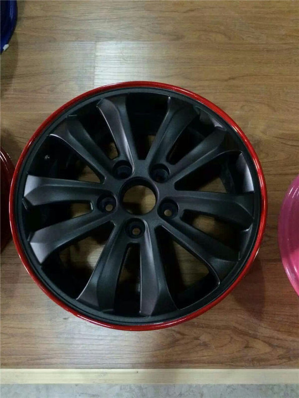 轮毂彩绘修复前